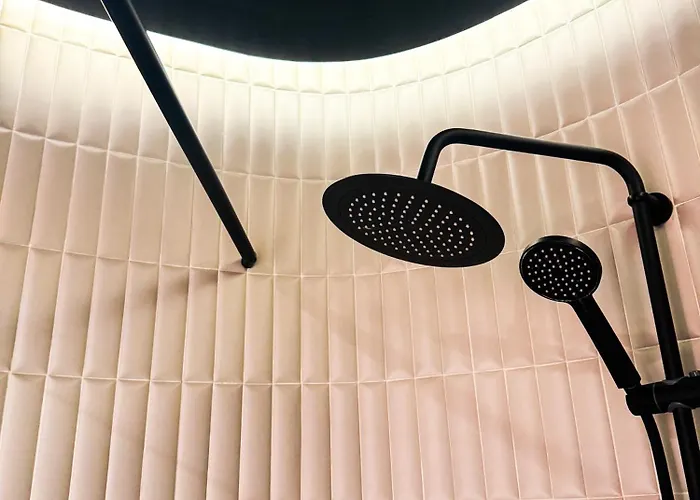 Boulevard Apartment *